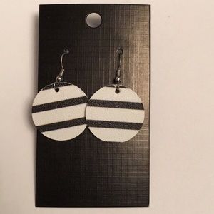 1 inch leather earring!
